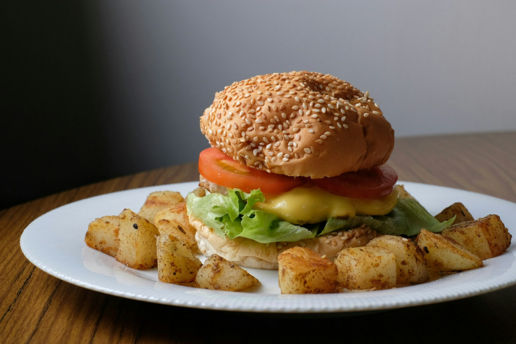 Burger mit Grünkern Bratling